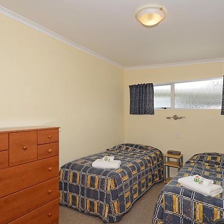 Trentham Motel Upper Hutt Kültér fotó